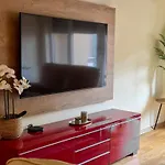 The Copper Leather 아파트